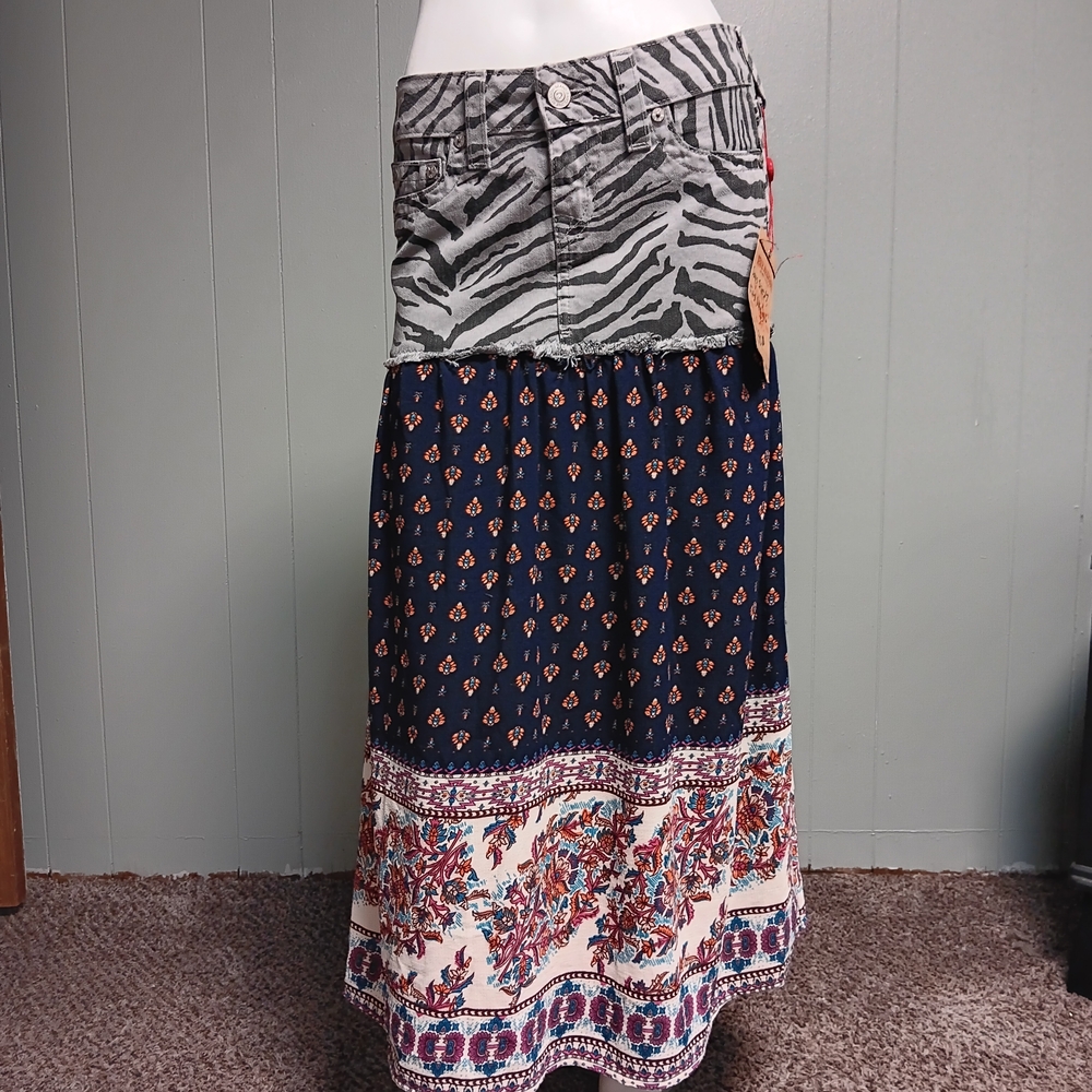 True Religion Maxi Skirt in Elegant Black